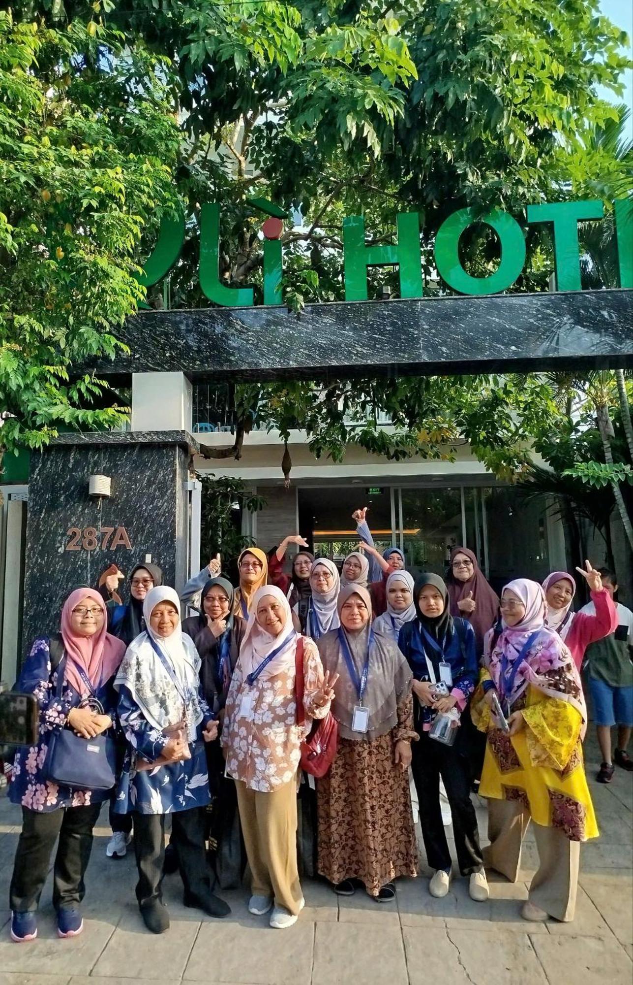 Qli Hotel موي ني المظهر الخارجي الصورة